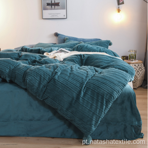 Conjunto de cama de quatro peças de cristal de veludo coral de inverno